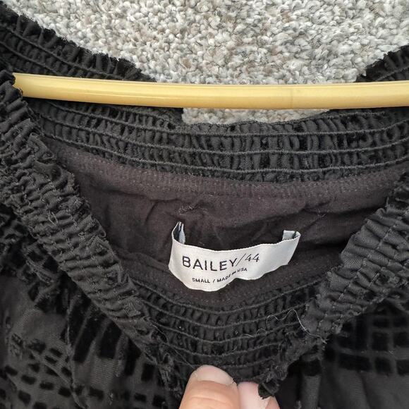 Bailey 44 Blouse Womens Small Black Sheer Velvet Burnout Off Shoulder Top USA - Picture 3 of 10